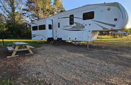 Jerusalem House | RV with 4 slide outs