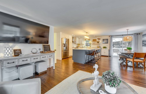 Rye House | Rye Coastal Retreat w/Deck & Outdoor Dining