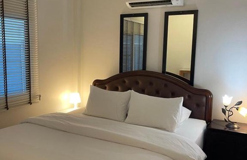 Bang Phra Hotel | Rynn