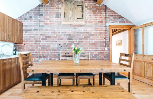 Eaton Mascott House | ryton grange church barn sleeps 5