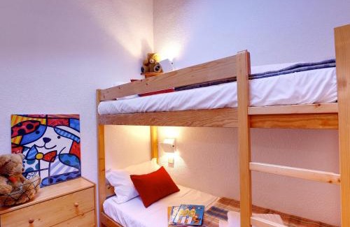 Courchevel Apartment | Séjour familial à Courchevel avec balcon et casier à skis - FR-1-575-25