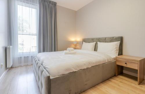 Katowice Apartment | Słoneczna Harmony Stay Apartments by BookingHost