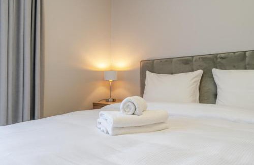 Katowice Apartment | Słoneczna Harmony Stay Apartments by BookingHost