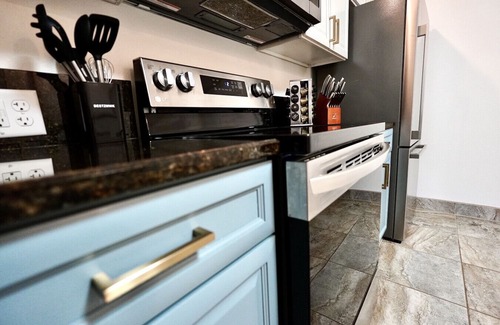 Cocoa Beach Condo | SōLE Villa #2|Elegant 2BR Retreat|Beach|Stargazing