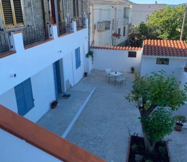 Sarule House | S Istentu
