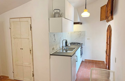 Abbadia a Isola Apartment | S.M.IL CASTRO a special place at the foot of the castle of Monteriggioni