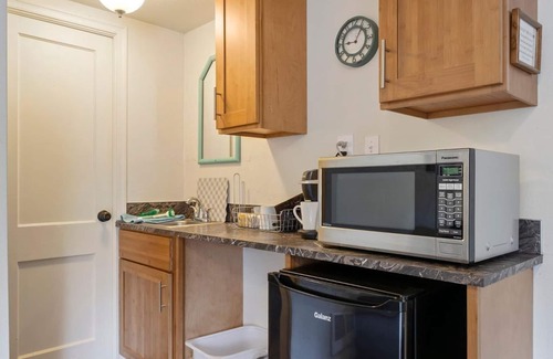 Netarts Apartment | S5 - The Drop @ Surf Inn