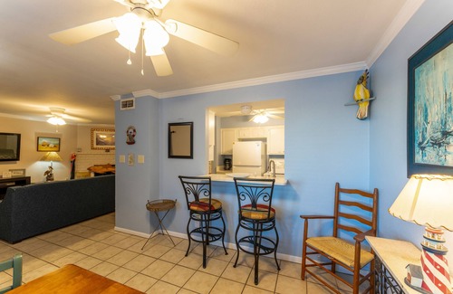 Corpus Christi Condo | SA7 Family-Friendly Condo : Waterfront, Pool, 2 Blocks From Beach, & Fishing