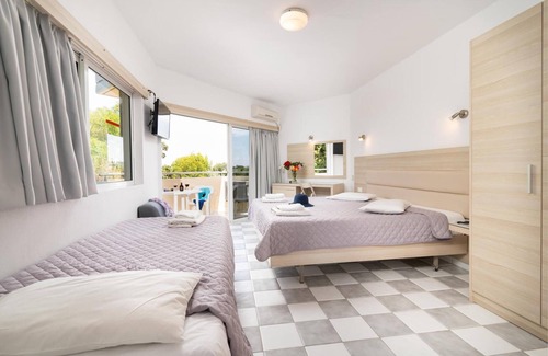 Theologos Hotel | Sabina Hotel