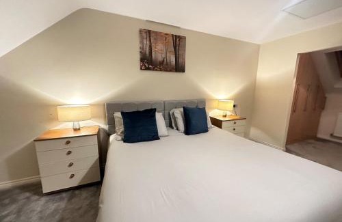 Shafton House | Sabino View - 4 Bed Yorkshire Nest
