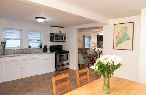 Southern Coast Apartment | Saco/Old Orchard Beach Get Away