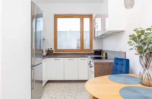 Mokotow Apartment | Sadyba Purple Luxury Apartment