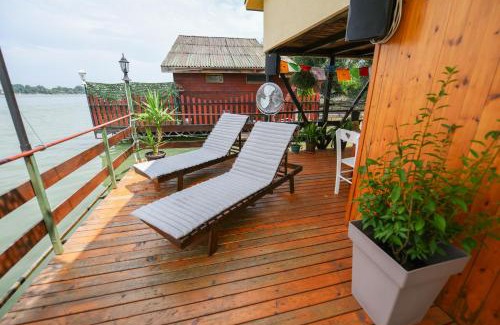 Cukarica Boat Rental | Sagando - Floating house on Sava river