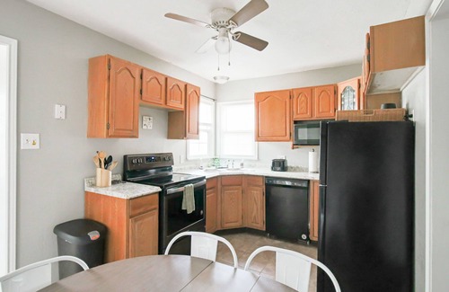 Carlsbad House | Sage Cottage: Cozy & Serene/Sleeps 6/Huge Yard!