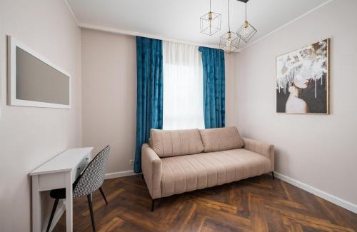 Bialoleka Apartment | Sage Green Luxury Apartment by BookingHost
