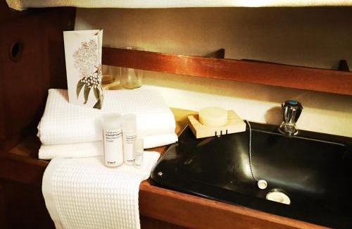 Minusio Boat Rental | Sailboat, Do-Minus Design Retreat & SPA