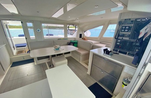 Rokers Point Boat Rental | Sailing Catamaran from Exuma island