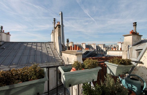Saint-Germain-des-Pres Apartment | Saint Germain des Prés - Roof Tops - Eiffel Tower - Louvre - Notre Dame views