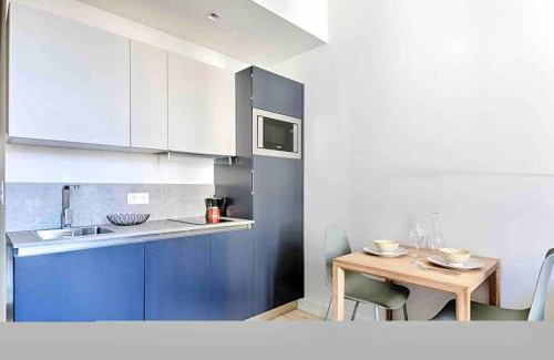 Carabacel Apartment | Saint Jean Baptiste, studio pour 2 personnes Garibaldi, Coulée Verte