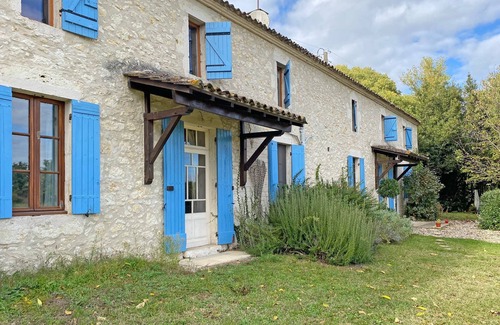 Eymet House | Saint-Marthe Sleeps 20 with Pool