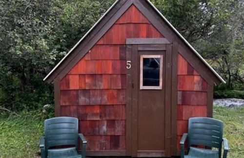 Saddlestring Cabin | Saint Nectarios Monastic Cottage
