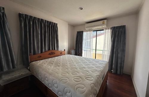 Embassy District Apartment | Saladaeng Executive Condominium