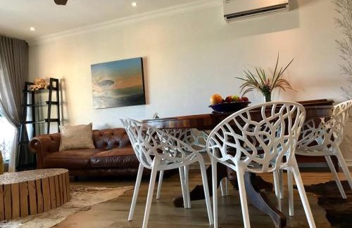 Umhlali Beach Apartment | Salt Rock Ocean Views