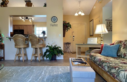 Loma Linda House | Salt Water Pool, Convenient to Disney, Universal, Golf, Restaurants, Shopping