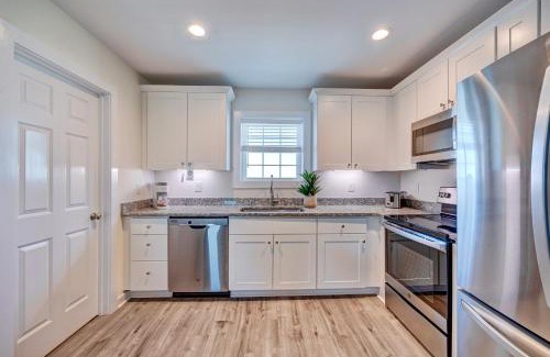 Surf City Apartment | Saltwater 101 1st Floor Barefoot ADA