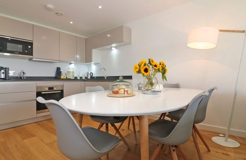 Lusty Glaze Apartment | SALTWATER, ONE LUSTY GLAZE, family friendly, with a garden in Newquay
