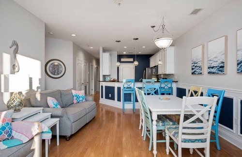 Yaupon Beach Condo | Salty Girl: Coastal Condo Close to Pier, Restaurants