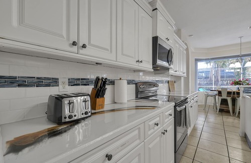 Palm Coast House | Salty Heated Pool Escape - Nearby Beach