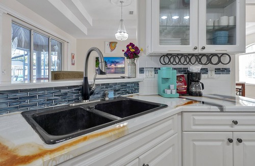 Palm Coast House | Salty Heated Pool Escape - Nearby Beach