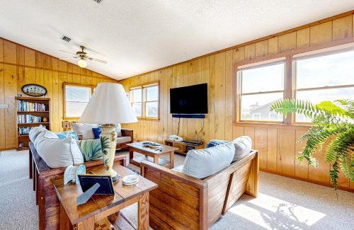 Frisco House | Salty Paws