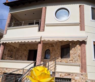 Spata-Artemida Villa | Salty Sea Breeze