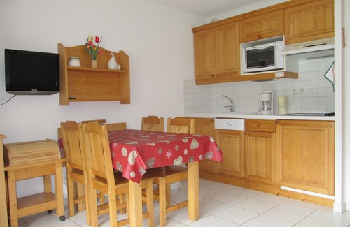 Samoens Apartment | Samoëns-App. 2 rooms-All Comfort-Calm-Ground floor- South- Wifi- closed garage
