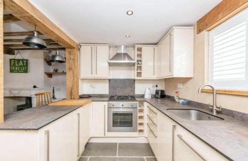 Huntingdon Apartment | Samuel Pepys Cottage