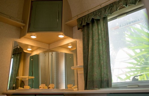 Thong Krut Hotel | Samui Caravans Beach Camp