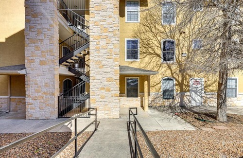 Medical Center District Apartment | San Antonio Condo 10 Mi to Dtwn!