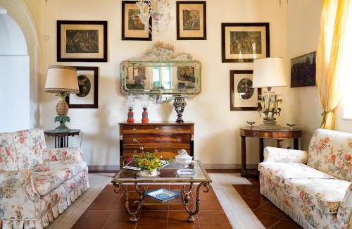 Salemi Villa | San Ciro