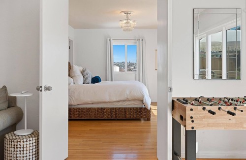Loma Portal House | San Diego coastal home with downtown views!
