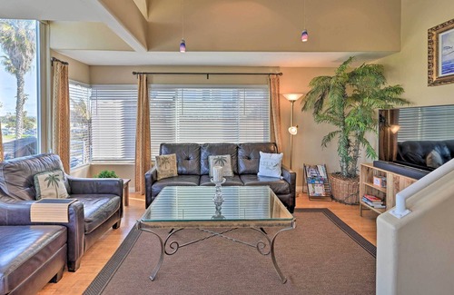 South Mission Beach Condo | San Diego Condo w/ Grill - Walk to Beach!