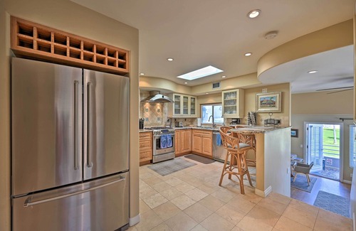 South Mission Beach Condo | San Diego Condo w/ Grill - Walk to Beach!