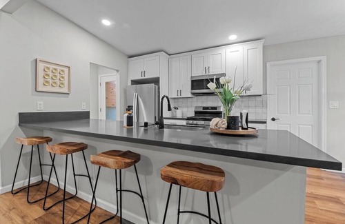 Fairmount Park House | San Diego Getaway | Close to Zoo & Dining