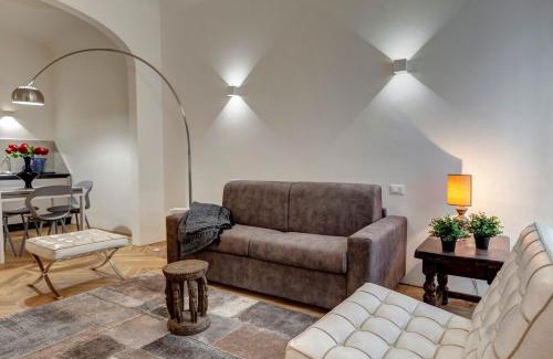 San Lorenzo Apartment | San Gallo Apartment by Mamo Florence