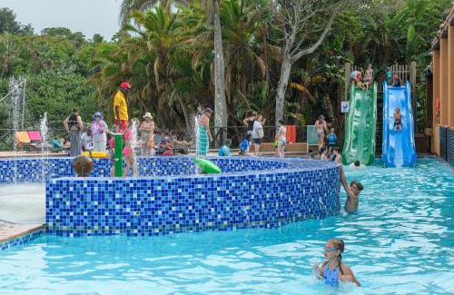 San Lameer Apartment | San Lameer Villa 11703 - 5 Bedroom Luxury - 10 pax - San Lameer Rental Agency