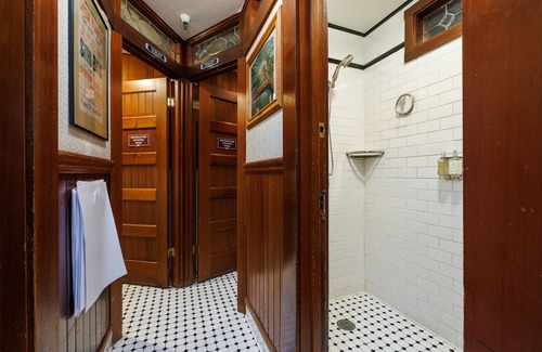 North Beach Hotel | San Remo Hotel