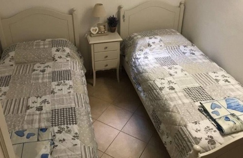 Buddittogliu Straulas House | San Teodoro: three-room apartment with garden