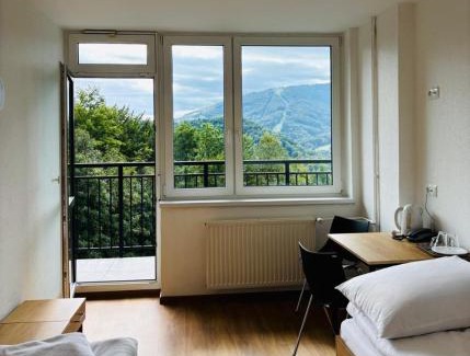 Ustron Bed & Breakfast | Sanatorium Rosomak
