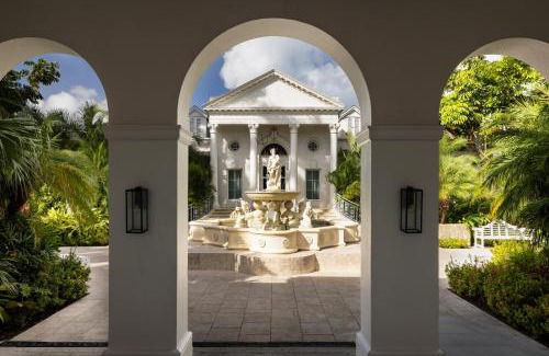 Nassau Resort | Sandals Royal Bahamian All Inclusive - Couples Only